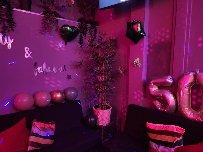 Summer Bar & Lounge