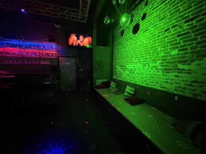 Summer Bar & Lounge
