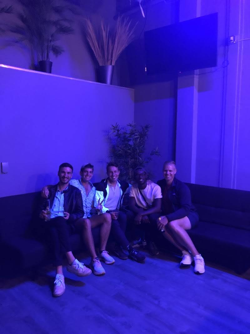 Summer Bar & Lounge